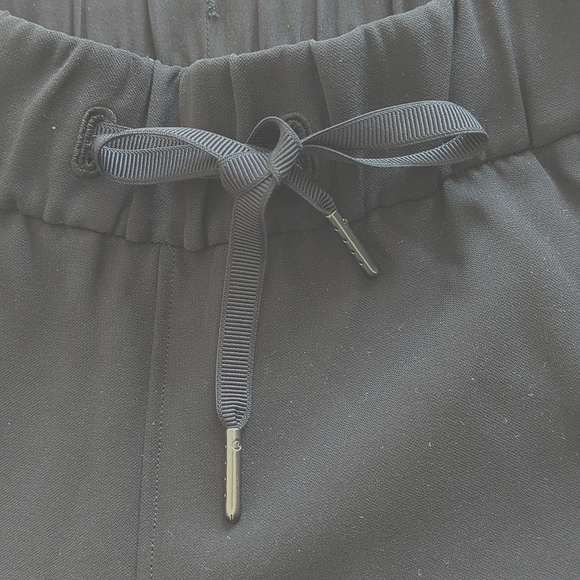 Lululemon On the Fly 7/8 pants size 4 - Picture 5 of 6